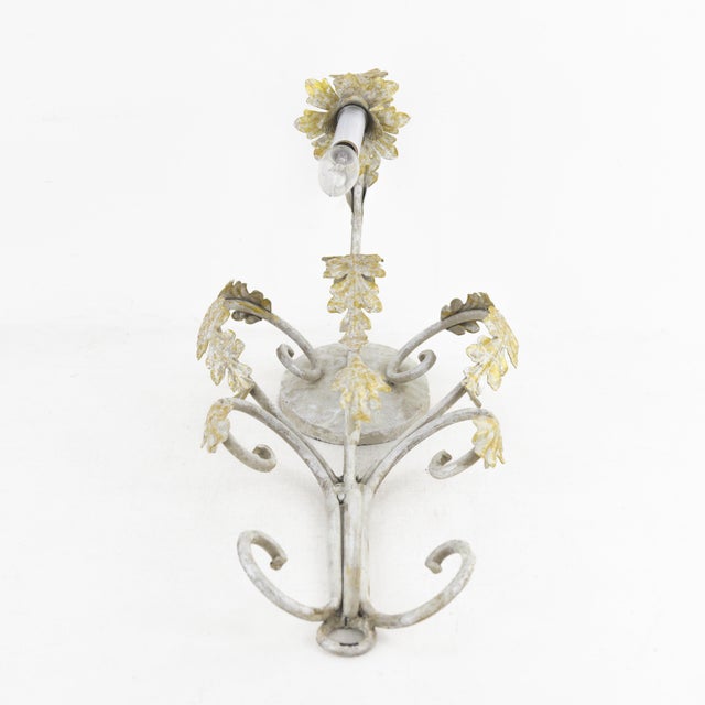 White Pair of White & Gold Wall Sconces With Acanthus Leaves For Sale - Image 8 of 12