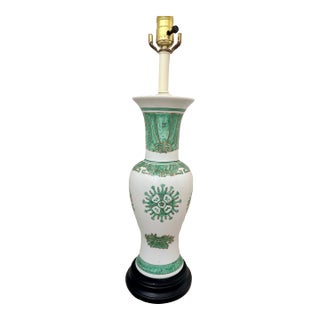 Vintage Chinoiserie Famille Verte Green and White Hand Painted Porcelain Baluster Vase Table Lamp on a Black Wood Base For Sale