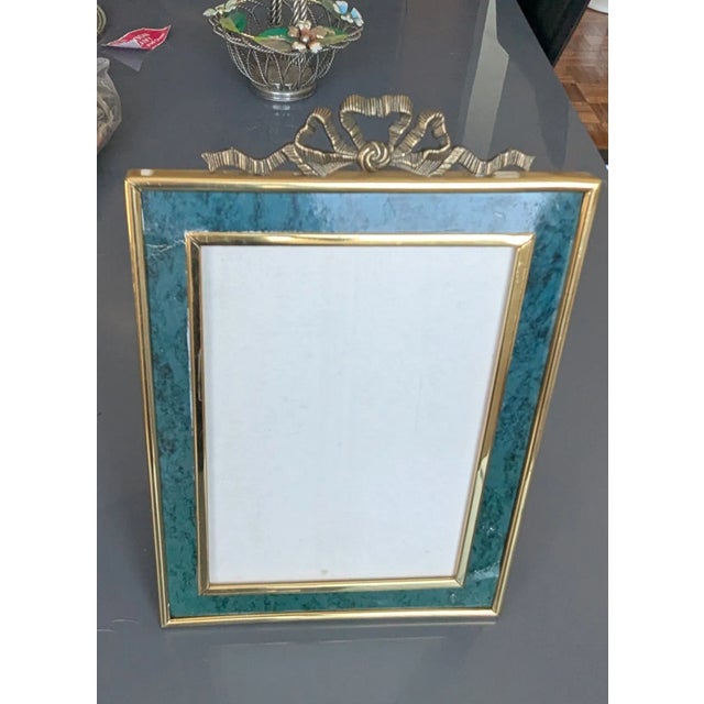 CORRECTION TO SHIPPING TIME, THIS IS SELLER SHIPPING, ARRIVAL TIME IS 4-10 DAYS FROM PURCHASE DATE. Gold toned frame...