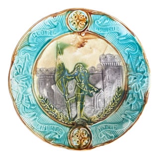 Antique French Majolica Plate, Joan of Arc, Gloire Honneur Liberté Patrie, Late 19th Century For Sale