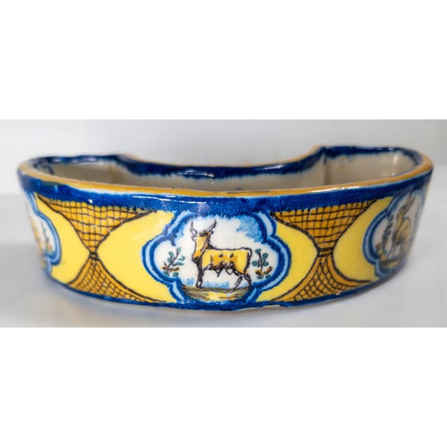 20th Century Mediterranean Spanish or Mexican Talavera Faience Majolica Demilune Bowl For Sale - Image 10 of 11