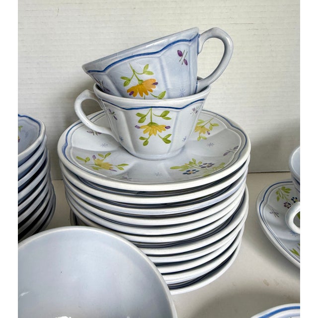 1970 Longchamp Printemps French Faience Dinnerware Service - 82 Pieces For Sale - Image 15 of 18