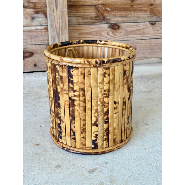 English Vintage Coastal Tortoise Bamboo Wastebasket / Cachepot Planter For Sale - Image 3 of 9