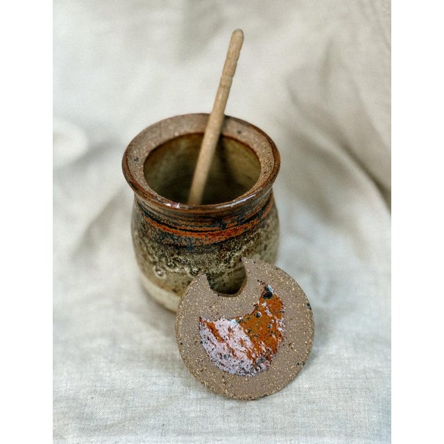 Vintage Rustic Stoneware Honey Jar with Wooden Dipper, 1970 For Sale - Image 6 of 8