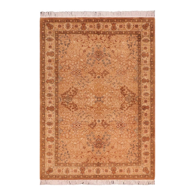 Shabby Chic 1990's Pak-Persian Gold/Beige Wool Rug - 4'7'' X 6'9'' For Sale