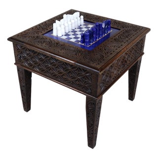Chess Table with Chess Pieces in Handcarved Cedar, 1990s, Set of 17 For Sale