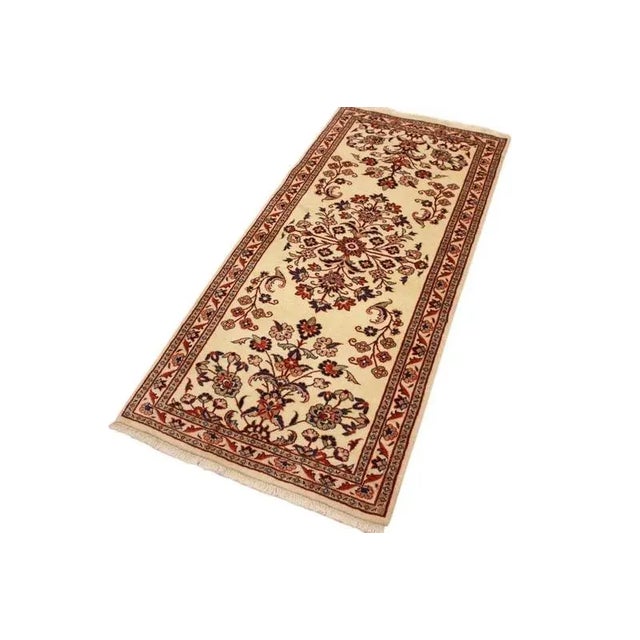 Middle Eastern Hand-Knotted Sarough Rug For Sale - Image 3 of 10