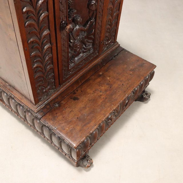 Baroque Praying Desk in Walnut For Sale - Image 11 of 13