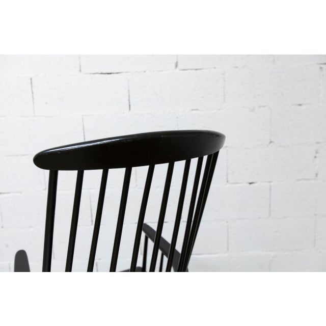 A 1960s Tapiovaara-style rocking chair, also known as a rocking chair, in very good condition. It is in its original...