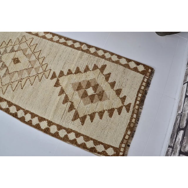 Vintage Turkish Rug, Japandi Style Neutral Geometric Runner For Sale - Image 10 of 10