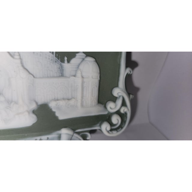1900 - 1909 Antique Schafer and Vater Green Jasperware Palais d'Electricite Commemorative Bisque Porcelain Dish For Sale - Image 5 of 14