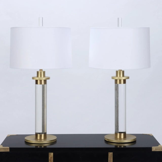 A Pair of 1950s Lucite and Brass Column Table Lamps For Sale - Image 4 of 11
