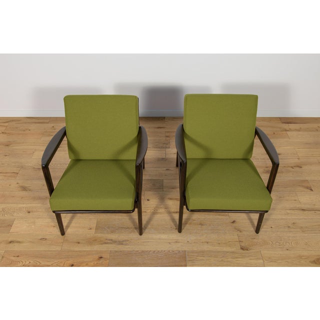 Set of Model 300-139 Armchairs from Swarzędz Furniture Factory, 1960s For Sale - Image 4 of 18