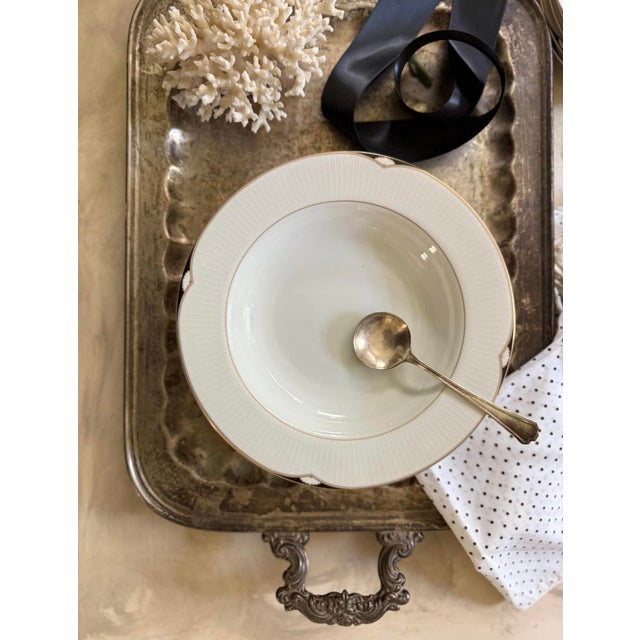 1960s Set Up of Four (4) Vintage Designer Oscar De La Renta 8.5” Bowls in Aegean Pattern | Black and Gold | Beachy | Seashell For Sale - Image 10 of 10