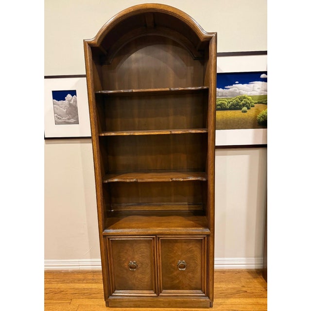 Introducing expertly crafted Mahogany Bookcases, a luxurious and elegant addition to your home office or library. Crafted...