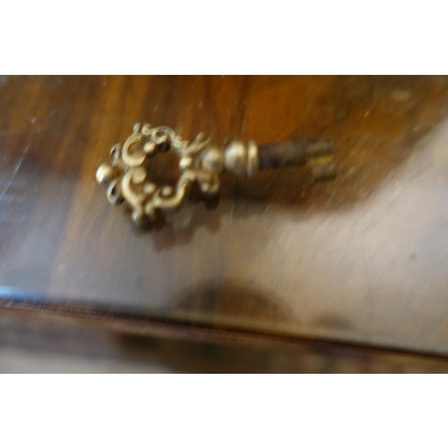 Magnificent 19th-century jewelry box inlaid with light wood and bronze lid decorated with a painted floral leather motif...
