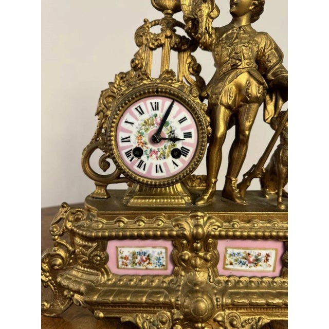 Stunning quality Victorian French 19th century gilt metal and porcelain mantle clock, having a quality antique Victorian...
