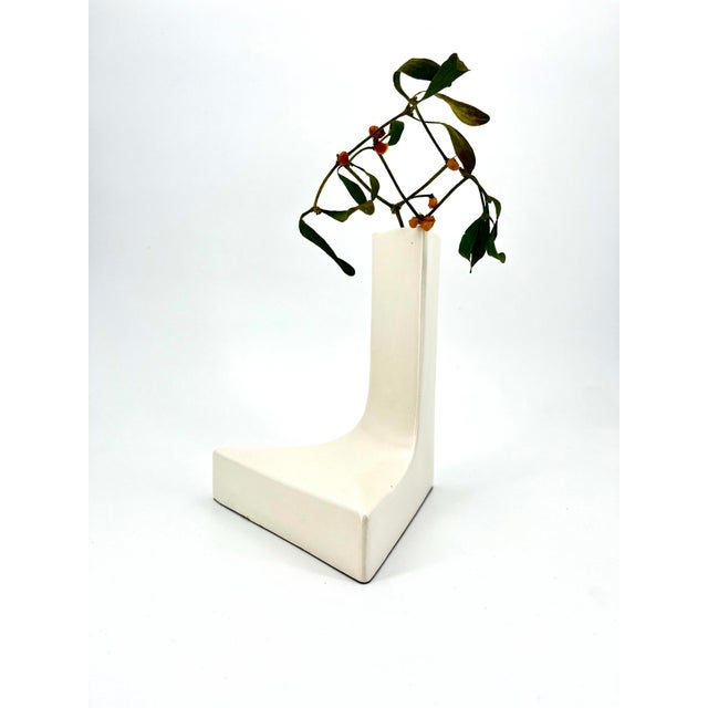 Modern Minimalist White Ceramic Vase by Parravicini, Italy, 1970s For Sale - Image 6 of 8