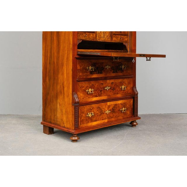19th Century Gründerzeit Secretary Desk in Walnut For Sale - Image 5 of 18