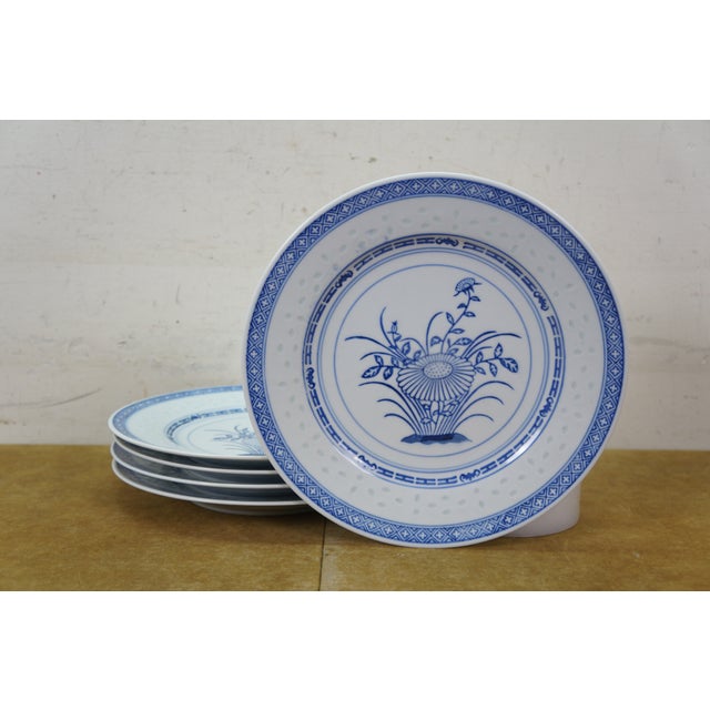 Mid 20th Century Tienshan Chinese Chinoiserie Blue White Rice Grain Dinner Service - 55pcs For Sale - Image 6 of 16