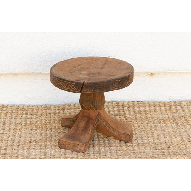 1950s Vintage African Igbo Round Tripod Stool For Sale - Image 5 of 10