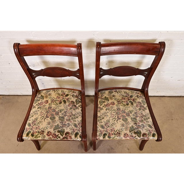 1940s Kindel Furniture Style Regency Carved Mahogany Side Chairs or Dining Chairs, Pair For Sale - Image 5 of 11