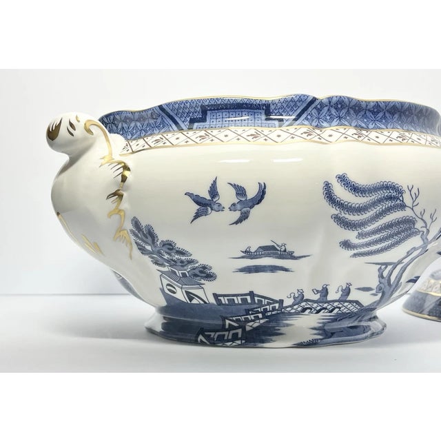 Royal Doulton 1990s Royal Doulton “Real Old Willow” Majestic Collection Porcelain Soup Tureen & Lid For Sale - Image 4 of 10