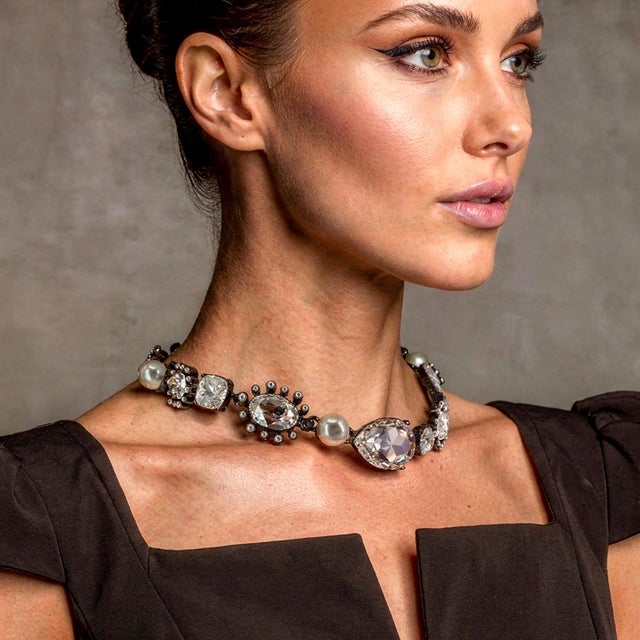Oscar De La Renta Hematite Plated Crystal Pearl Multi-Stone Statement Necklace For Sale - Image 11 of 14