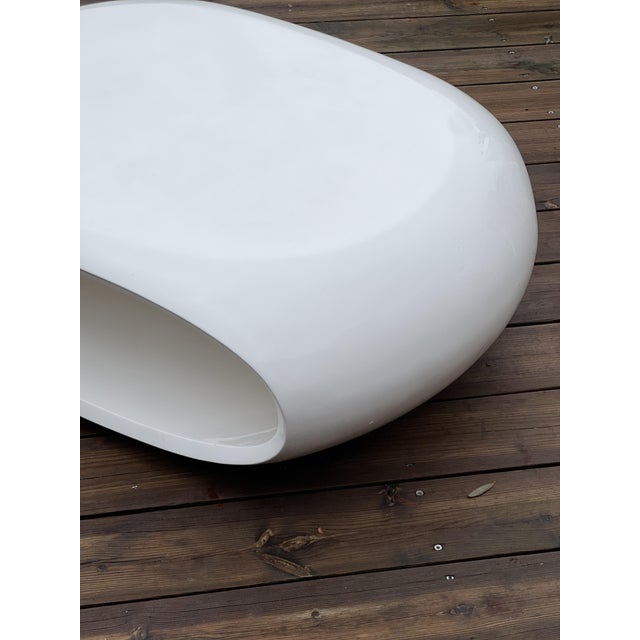 Plastic Vintage Space Age Table, 1970s For Sale - Image 7 of 11