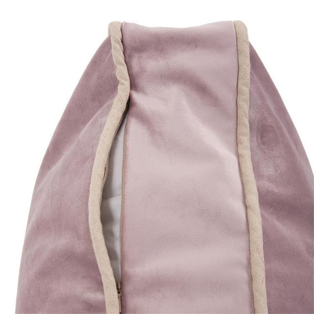 Contemporary Kenneth Ludwig Chicago Gusseted Bella Rose Velvet Pillow With Contrast Welt For Sale - Image 3 of 7