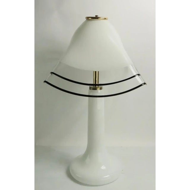 White Murano Glass Table Lamp with Glass Base and Shade Attributed to Tagliapietra For Sale - Image 8 of 11