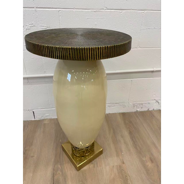 Art Deco Statuesque Delphi Side Table in Ivory Enameled Metal and Brass For Sale - Image 3 of 5