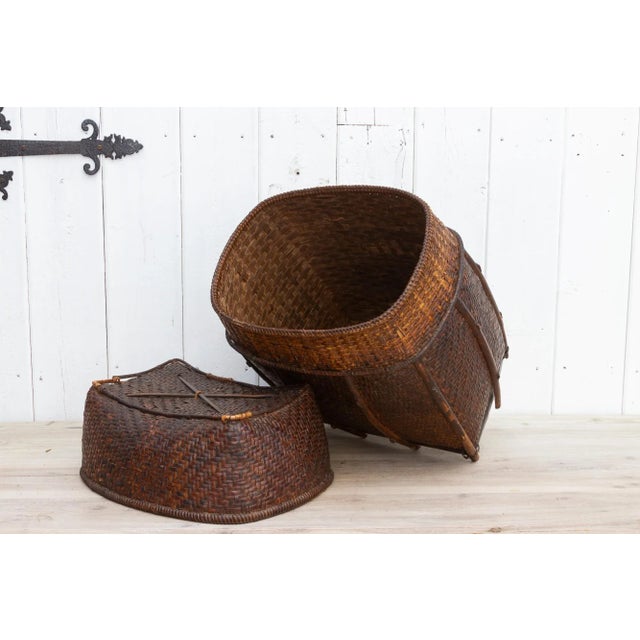 Large Antique Handwoven Nepalese Tharu Basket For Sale In Los Angeles - Image 6 of 8