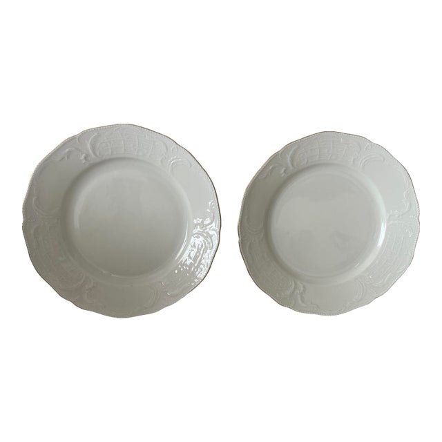 Rosenthal Sanssouci Barbara Thin Gold Trim 8” Salad/Desert Pair of Plates Excellent Vintage Condition. For Sale