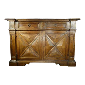 Contemporary 17th Century Style Arezzo Grande Italian Old Chestnut Credenza With Renaissance Finish