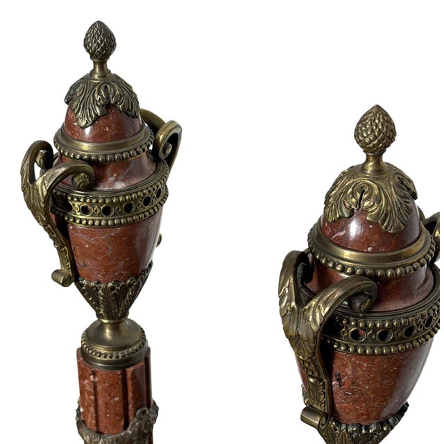 Stone Vintage Biltmore Estate Collection Pair of Neoclassical Rouge Marble Urns Cassolettes For Sale - Image 7 of 17