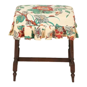 Early 20th Century English Turned Mahogany Bench With Chintz Upholstered Seat