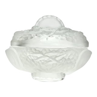 1920s Lalique-Style Frosted Crystal Oval Dresser Vanity Trinket Box Cherubs Birds For Sale