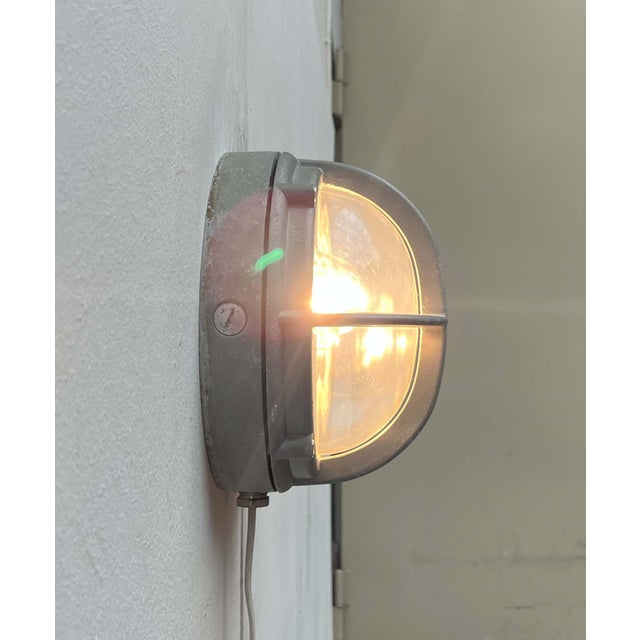 Louis Poulsen Mid-Century Modern Danish Outdoor Skot Wall Lamp in Metal by Lauritz Knudsen for Louis Poulsen, 1960s For Sale - Image 4 of 18