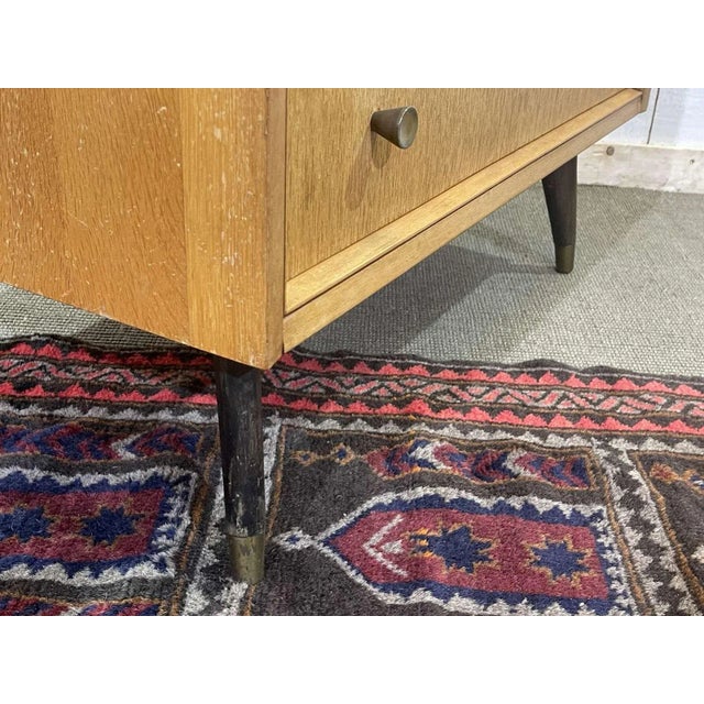 English Chest of Drawers in Oak with Compass Feet, 1970s For Sale - Image 15 of 16
