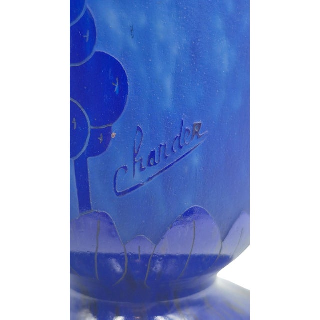 Charles Schneider 1920s Charder Art Deco Camafeo Vase by Le Verre Français in Vidrio Azul - 32 Cm For Sale - Image 4 of 16