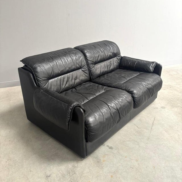 Vintage Two-Seater Sofa in Black Leather by Dreipunkt, 1970s For Sale - Image 6 of 17