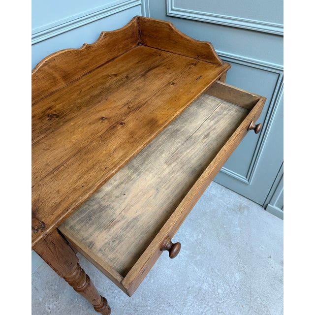 English Console Desk in Pine, 1920s For Sale - Image 10 of 11