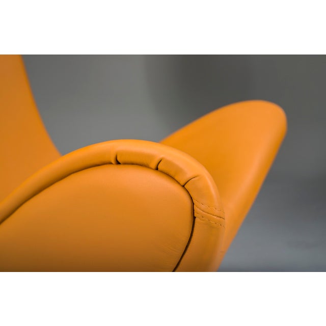 Set of Imola Lounge Chair and Ottoman attributed to Henrik Pedersen for BoConcept, 2000s For Sale - Image 4 of 18