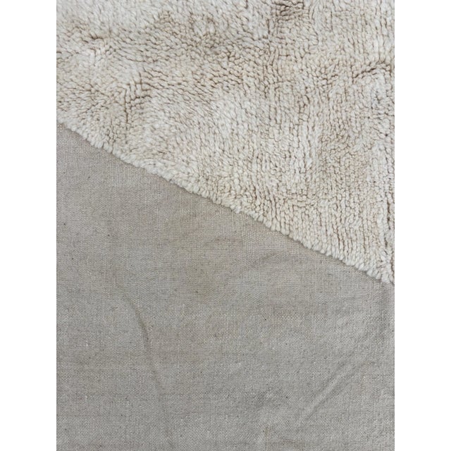 Modern Moroccan Beni Ouarain Wool Rug For Sale - Image 9 of 9