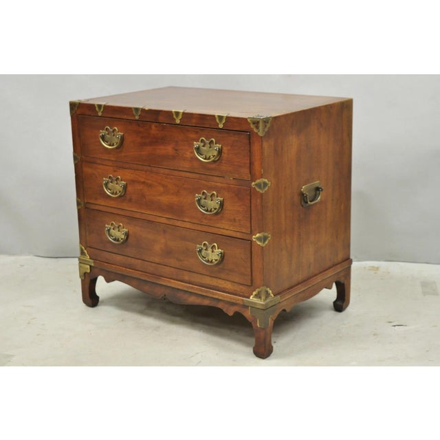 Mid 20th Century Henredon Pan Asian Chinoiserie Brass Butterfly 3 Drawer Campaign Chest Commode For Sale - Image 13 of 17