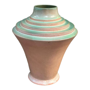 1920s Roseville Futura "Stepped Urn" 395-10