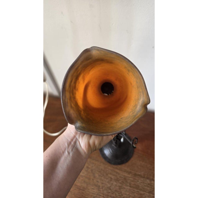 1930s Degué Art Deco Table Lamp Signed French Glass Wrought Iron Orange Accent Light Antique French Lighting For Sale - Image 14 of 15