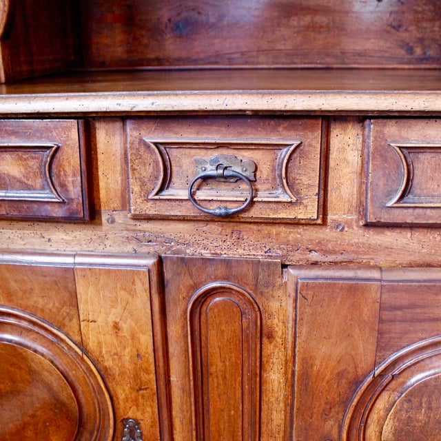 French Provincial Walnut Buffet À Deux Corps, Early 19th Century For Sale - Image 13 of 16
