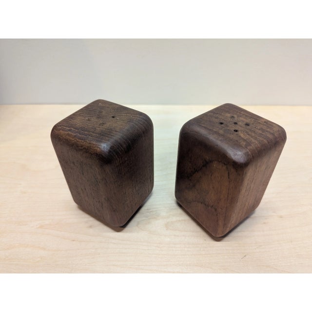 Mid Century Teak Salt Pepper, Tray, Towel Set For Sale In New York - Image 6 of 10